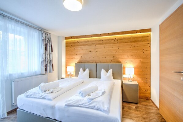 2 chambres, lit de bébé portatif, accès au Wi-Fi (inclus)