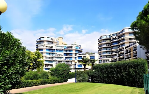 Appartement 4 pers, piscine, clim, WIFI, parking et a 300m plage