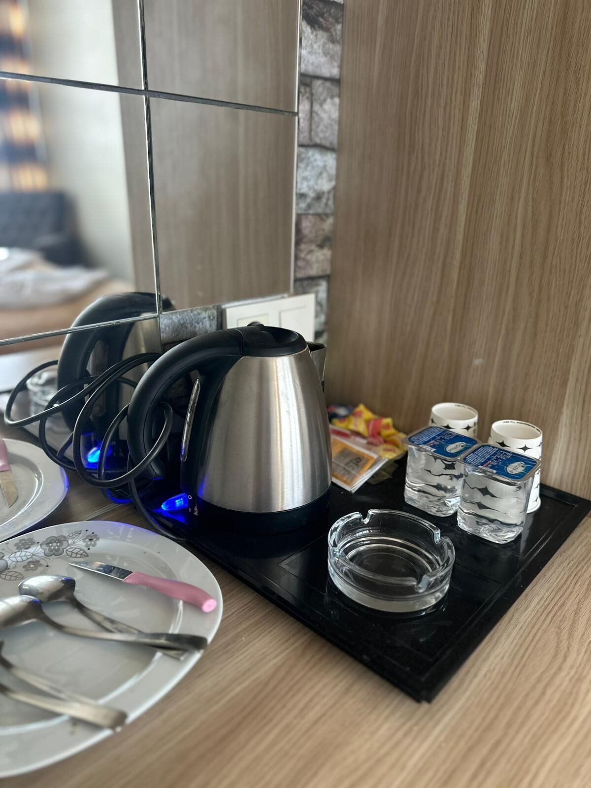 Studio Basic - utsikt mot staden | Värdeförvaringsskåp på rummet och gratis wi-fi