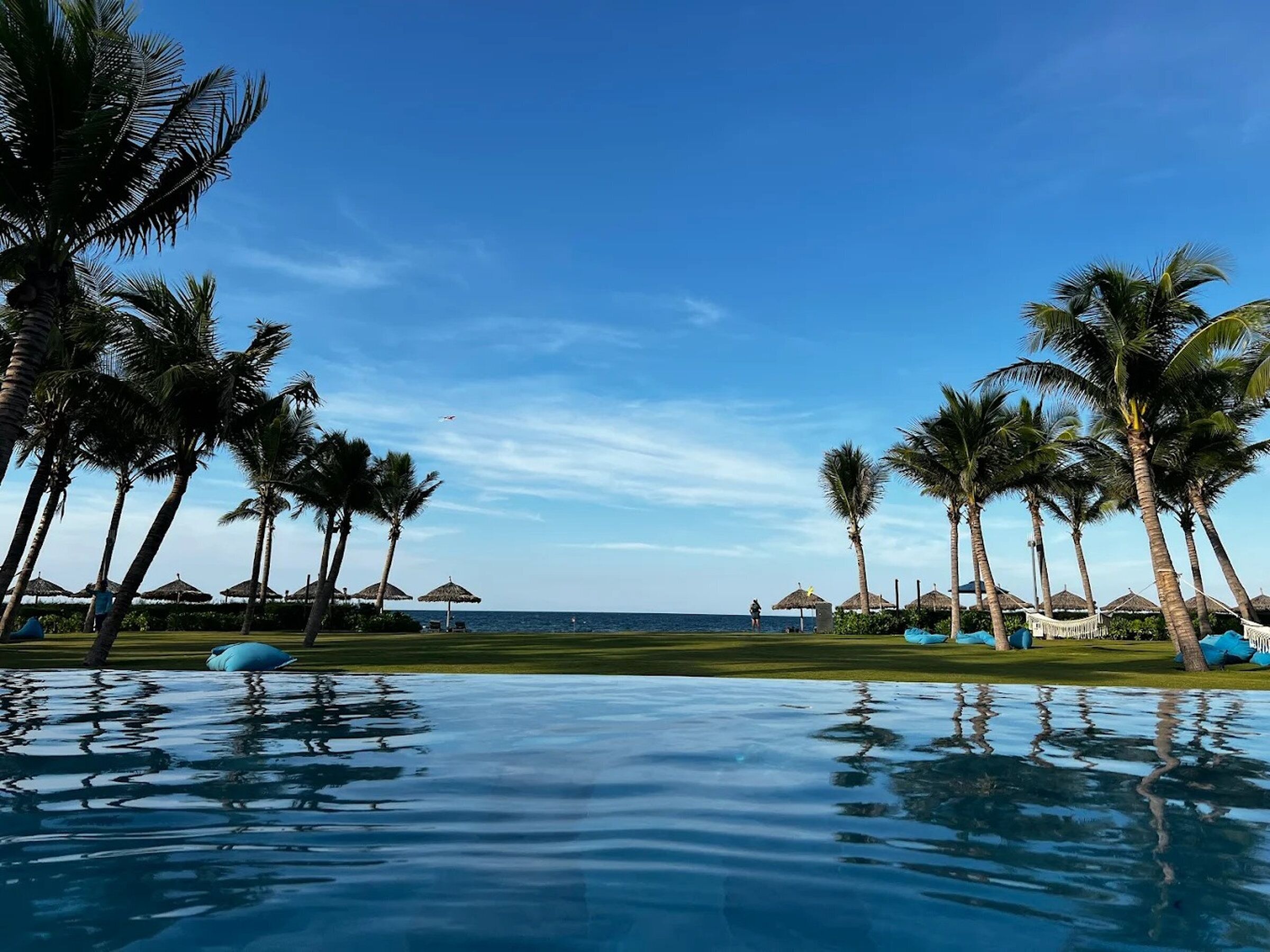 Indoor pool, outdoor pool, open open 24 hours a day, free pool cabanas