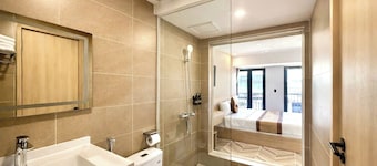 Anh Khoa Hotel
