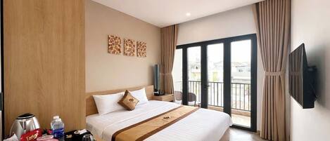 Deluxe Double Room, Balcony, City View