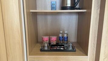 Iron/ironing board, free WiFi