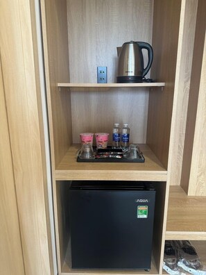 Basic Double or Twin Room | Iron/ironing board, free WiFi