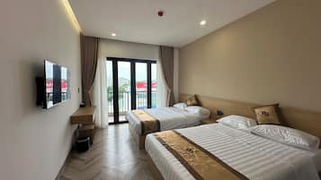 Iron/ironing board, free WiFi