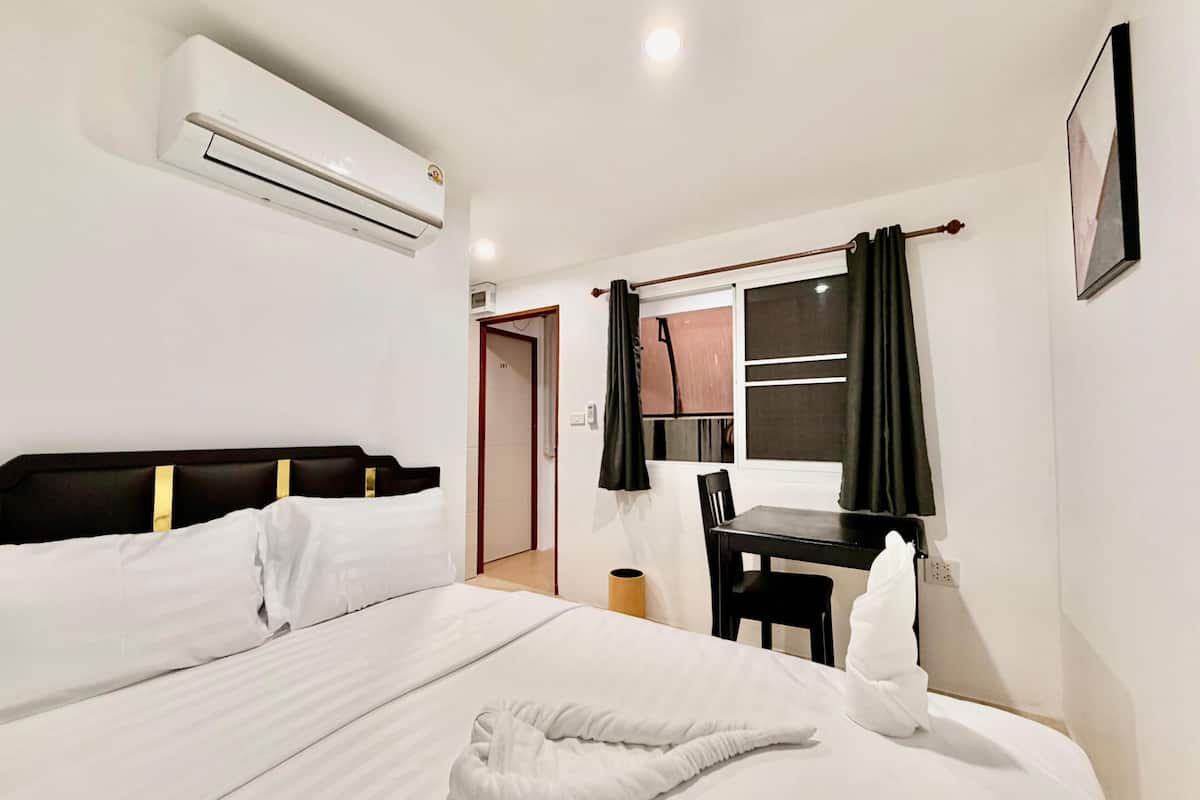 مكتب وواي فاي مجانًا