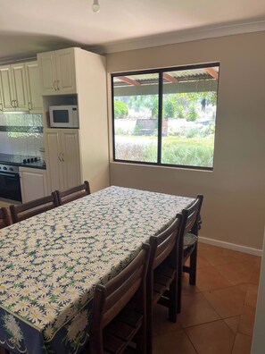 تناول الطعام