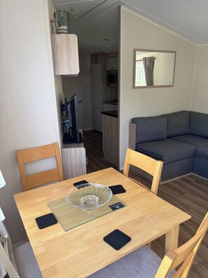 Interior - Singh&Leite Family Caravan 10 (Clacton-on-Sea)