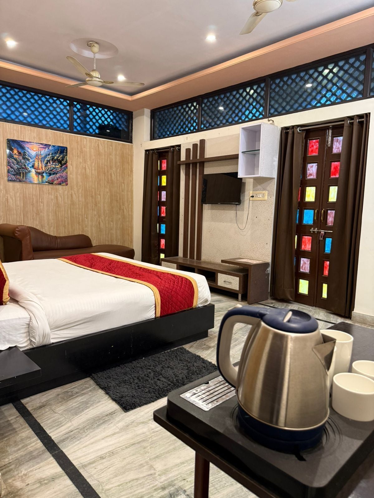 Luxury Room | Desk, laptop workspace, blackout drapes, free WiFi