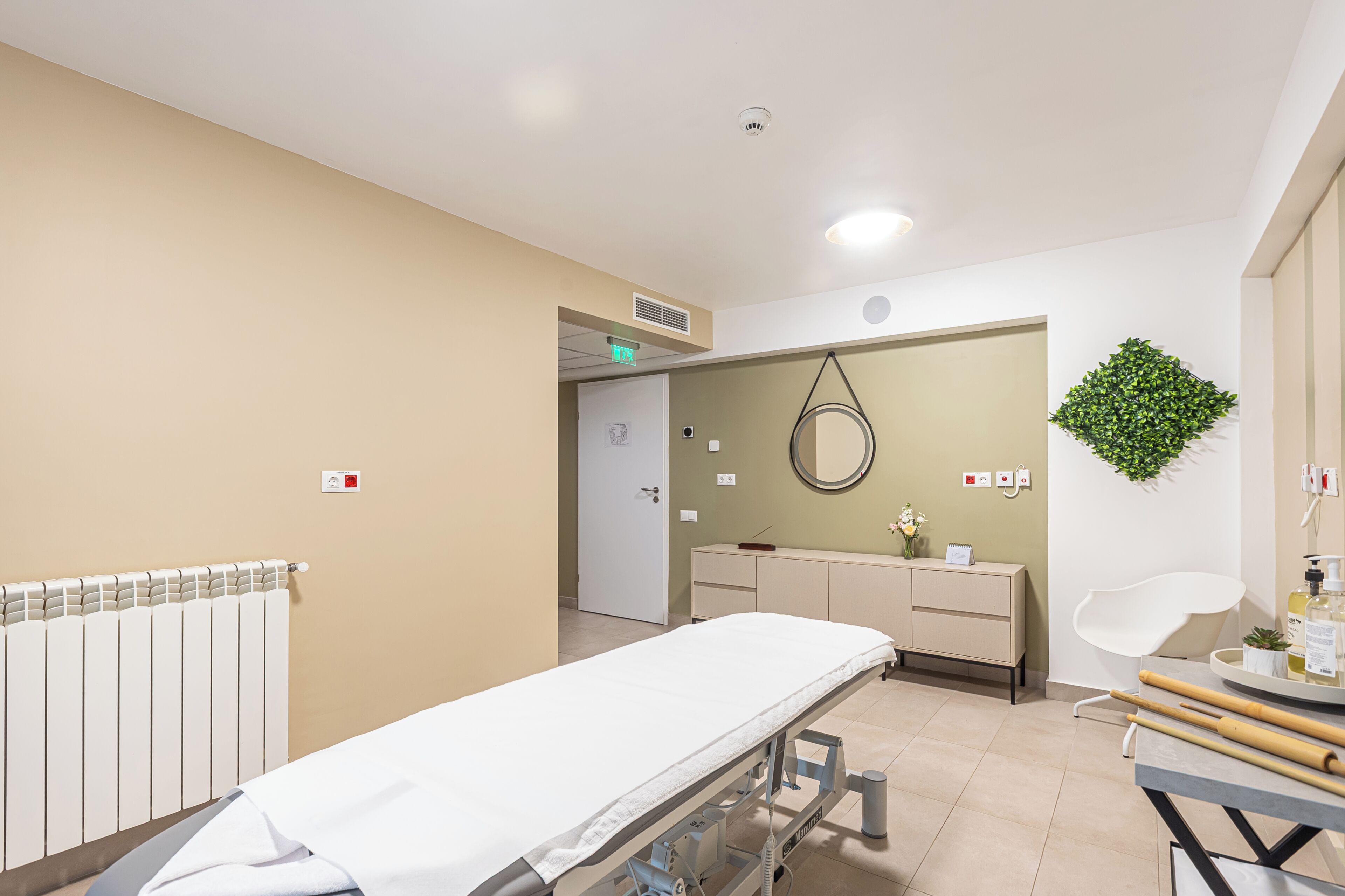 Body treatments, facials, massages