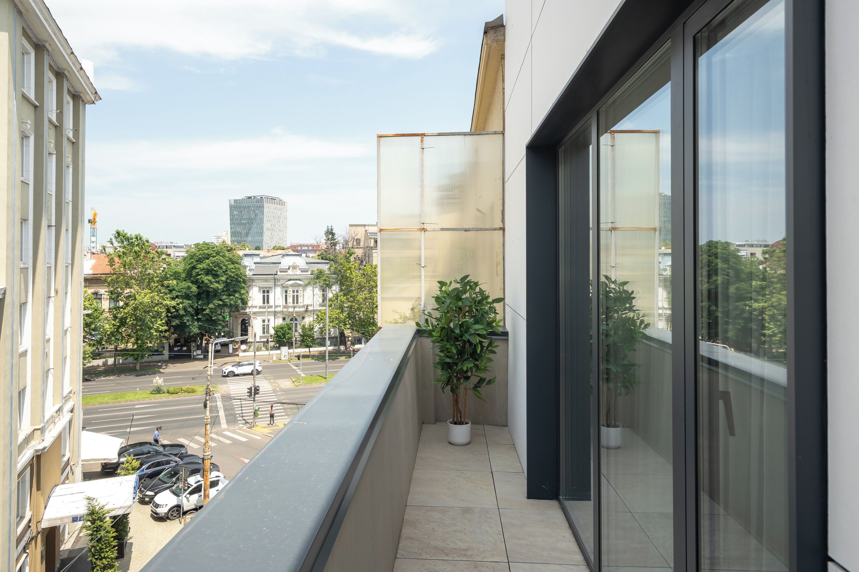 Luxury Apartment | Blackout drapes, soundproofing, free WiFi