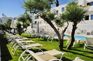 Seasonal outdoor pool, open 8:00 AM to 6:00 PM, pool loungers - Bianca Doma Adults Only by Estia (Koutouloufari)