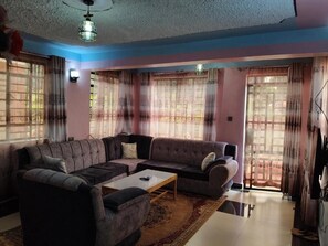 Classic-huoneisto, parveke, näköala puutarhaan | Oleskelualue