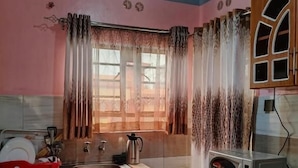 Classic Apartment, Balcony, Garden View | Private kitchen - Balozi Luxury Homes Nyeri (Nyeri)