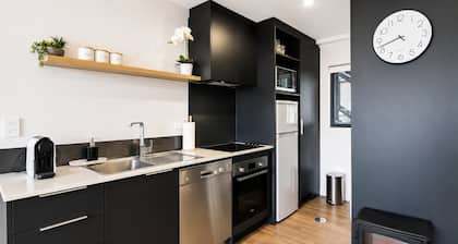 Newtown Tranquility | 2BR Wellington | Kitchen