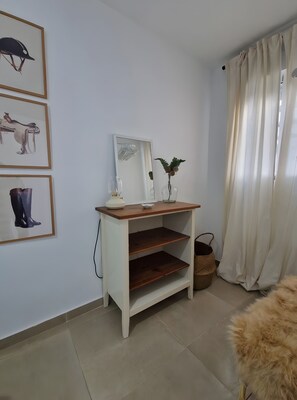 Interior - Apartment 'Palo Cortado 16' with Private Terrace, Wi-Fi and Air Conditioning (Jerez de la Frontera)