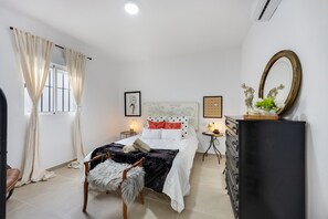Iron/ironing board, WiFi, bed sheets, wheelchair access - Palo Cortado 16 - Bright Apartment with Terraces in Jerez (Jerez de la Frontera)