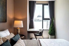 总统套房, 2 间卧室, 可进入俱乐部酒廊, 城市景观 | 客房景观