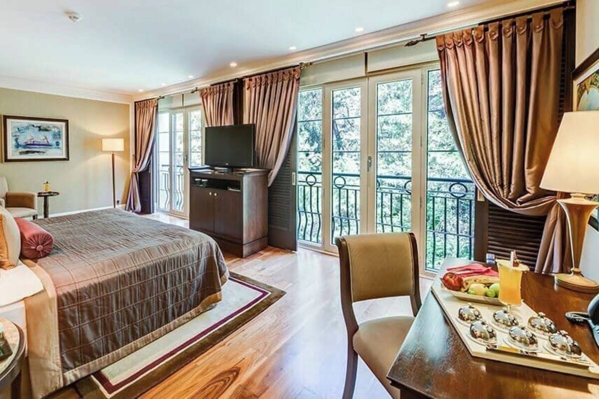 Deluxe Triple Room, Garden View | Free WiFi