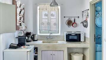 Fridge, oven, stovetop, toaster