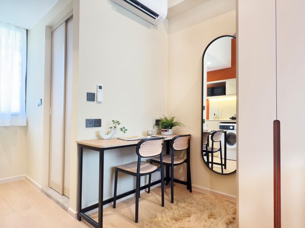 Premier tvåbäddsrum | Skrivbord och gratis wi-fi