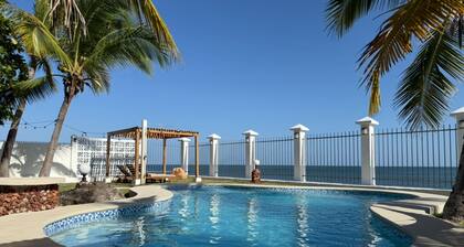 🌴 Private Beachfront Oasis in Playa Malibu 🌊