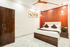 Luxury Double Room | Desk, free WiFi - Hotel Solaris Retreat By The Arrow (Delhi)