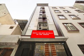 Mặt tiền nơi lưu trú