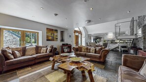 Télévision, cheminée