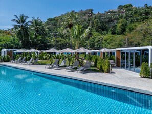 Pool - Cozy 1-bedroom cabin in phenomenal Tambon Choeng Thale with AC (Tambon Choeng Thale)