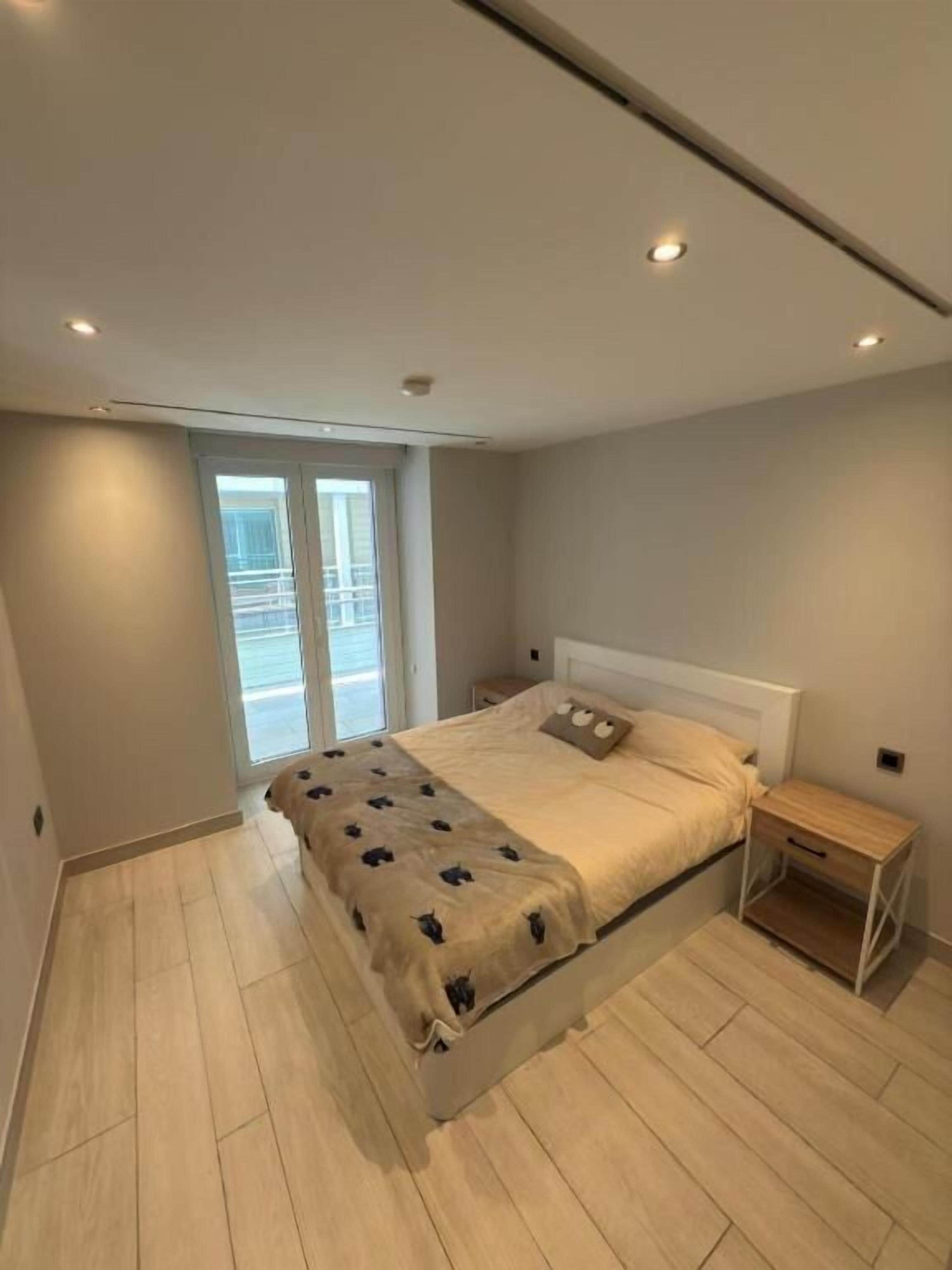 Luksus-lejlighed - privat pool - havudsigt | Mørklægningsgardiner, strygejern/strygebræt, gratis Wi-Fi