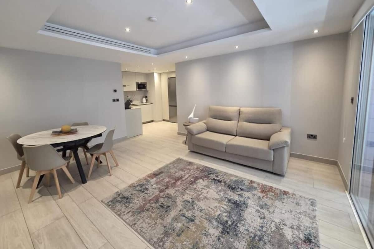 Luxury Apartment, Private Pool, Ocean View | Living area