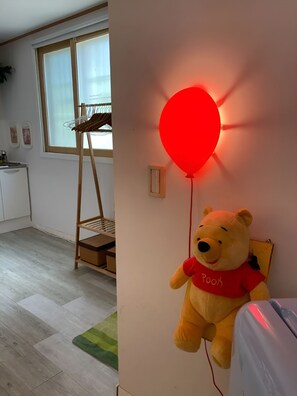 Interior - POOH_Serene studio with AC in charming Ewha Univ. (Seodaemun-gu,)