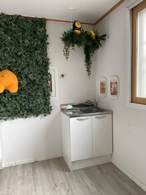 Interior - POOH_Serene studio with AC in charming Ewha Univ. (Seodaemun-gu,)