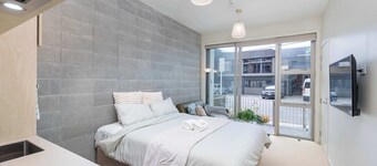 Petone Two Bedroom Apartment with Private Balcony