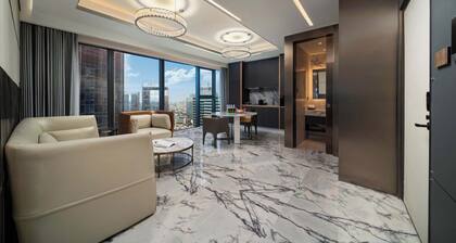 Yashan Tianlai S High-Rise Hotel