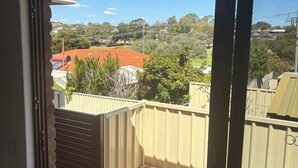 Interior - Parkview house in Hillarys. Near shops and 5 minutes to the beach (Hillarys)