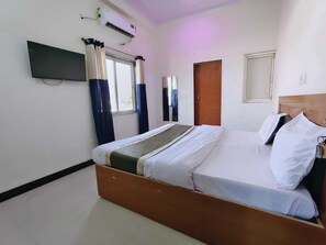 Double Room | Free WiFi - Hotel Radhe Shyam Resort Vrindavan (Vrindavan)