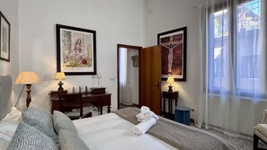 Free WiFi, bed sheets - Residence Mozart (5 min to Rialto's Bridge) (Venecia)