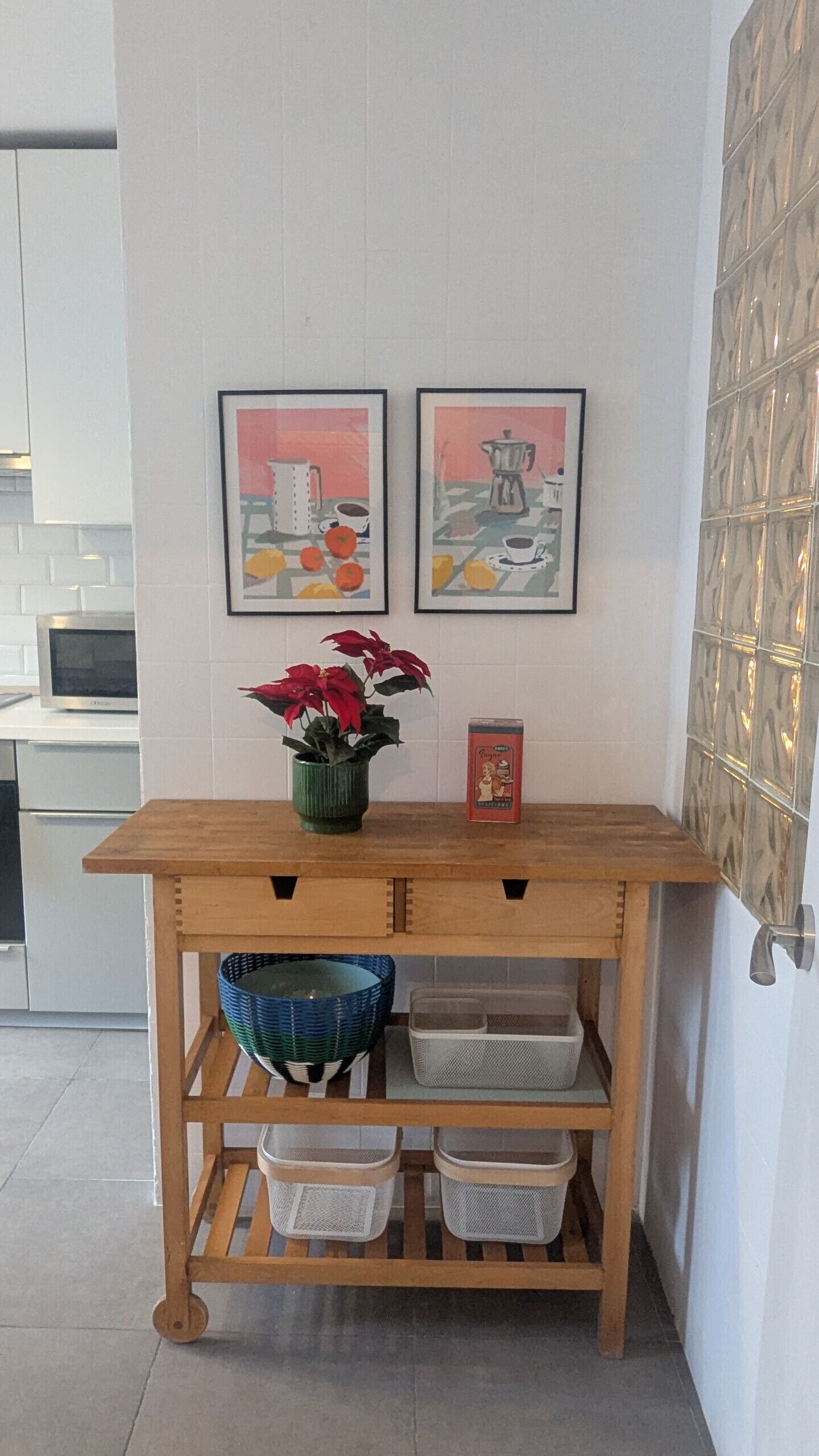 Réfrigérateur, micro-ondes, four, lave-vaisselle