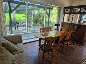 Interior - Hawick - House - Sleeps 9 - Hot Tub (Hawick)