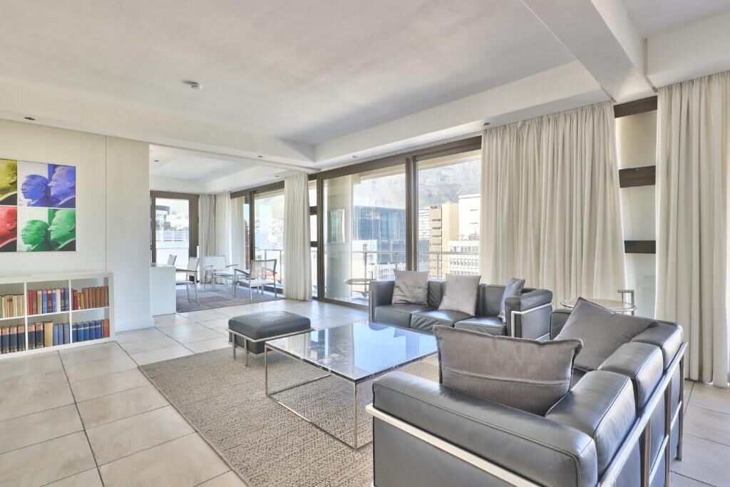 Luxury Apartment, Balcony, Mountain View | Living area