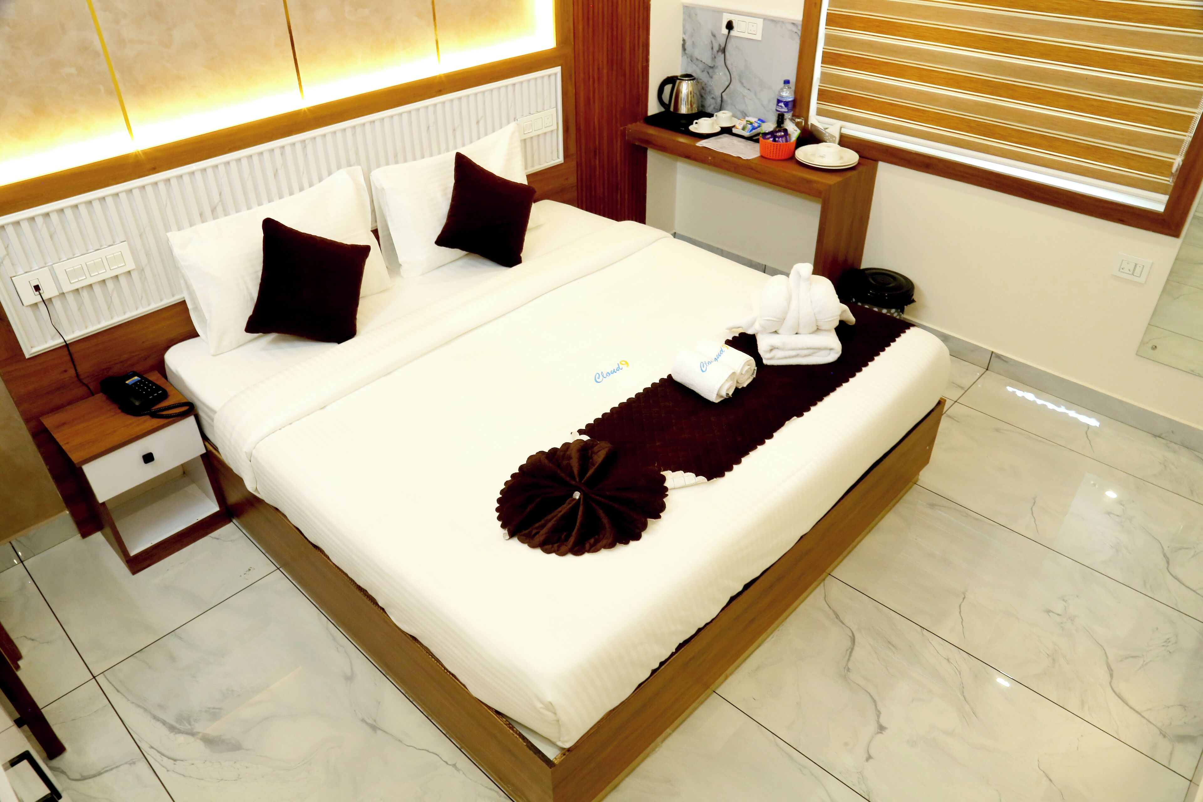 書桌、手提電腦工作空間、隔音、熨斗/熨衫板