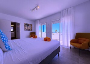 Iron/ironing board, travel cot, WiFi, bed sheets - Villa  Red Princess - Private Heated Pool (Golf Del Sur)