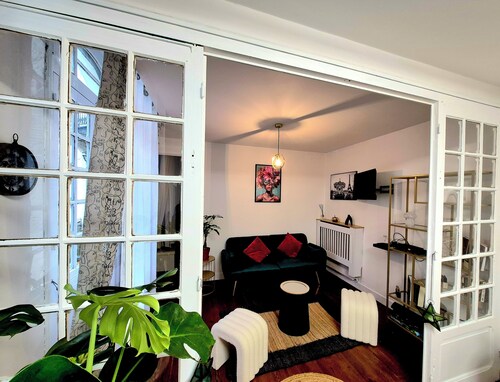 Maison avec extérieur clôturé et garage fermé à 2 pas des Thermes de Salies