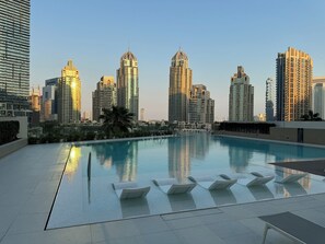 Pool - Luxury apartment with Marina canal View (Liv Marina)