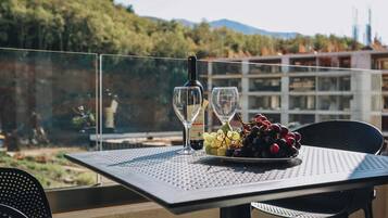 Comfort Apartment, Balcony, Mountain View | Terrace/patio