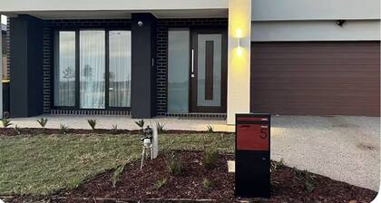 Room-stunning Guest Room Retreat in Bonn