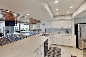 Fridge, microwave, stovetop, dishwasher - Stunning Shorefront 3BR: Suntide III - Unit 305 (South Padre Island)