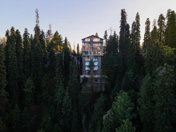 City view - Eafr Hotel (Nathia Gali)